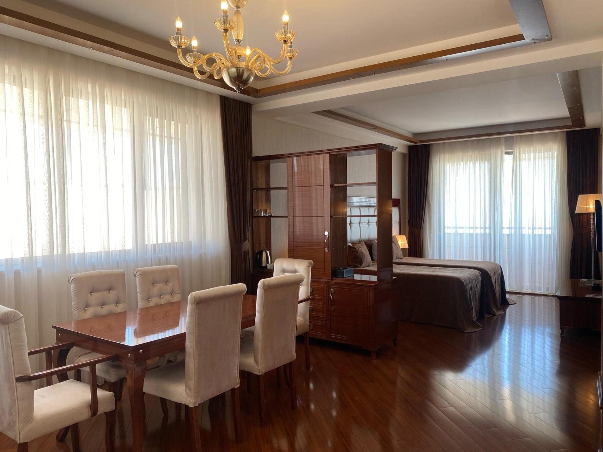 Khazri Hotel Shafran Luaran gambar
