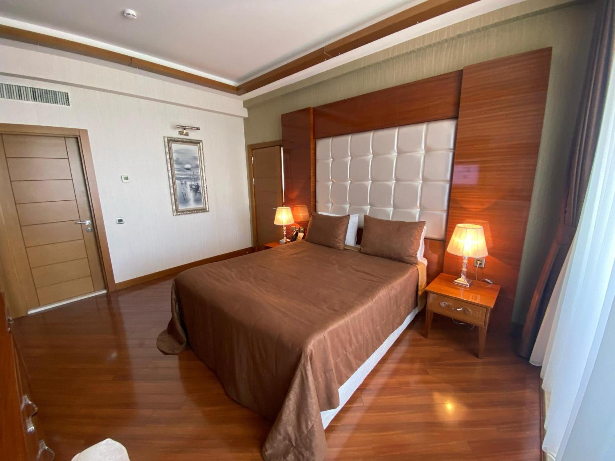 Khazri Hotel Shafran Luaran gambar